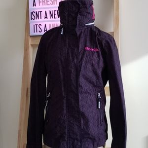 Bench Hooded Wind Breaker